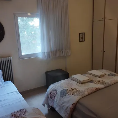Seaview To Olympus, Sunny, Cosy Apartment