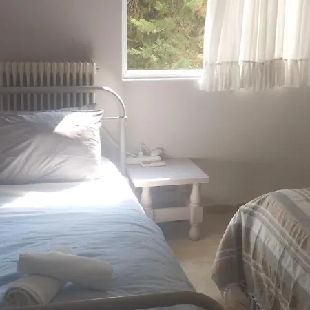 Seaview To Olympus, Sunny, Cosy 네아 미카니오나