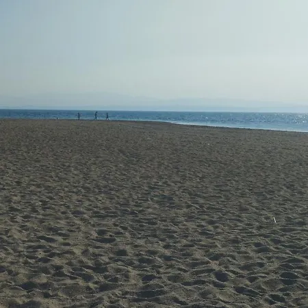Seaview To Olympus, Sunny, Cosy 아파트